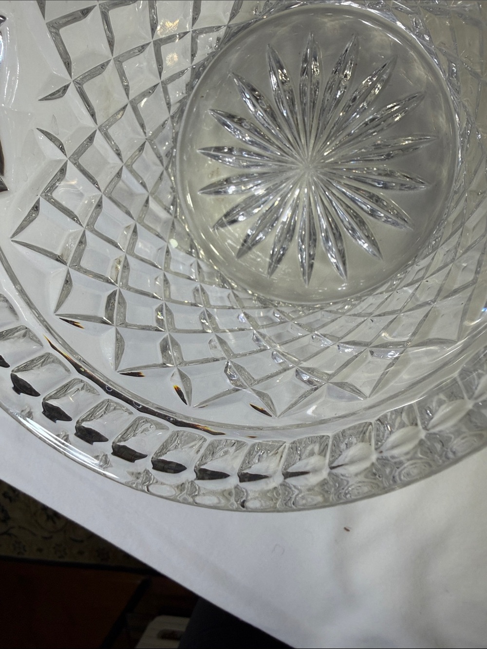 Elegant Cut Glass Ice Bucket or Wine Chiller. - Picture 7 of 7